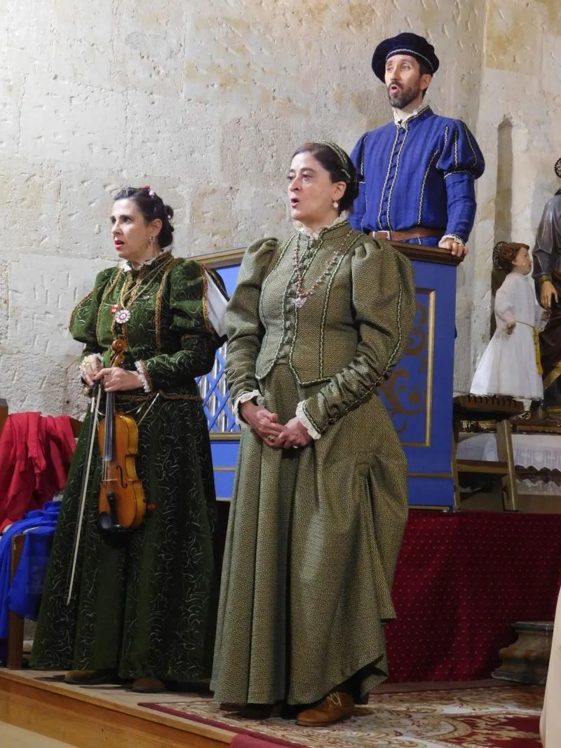 Foto 6 - Nuevos aplausos en Roll&aacute;n para Lazarillo de Tormes y su obra &ldquo;Buscando a Nebrija&rdquo;