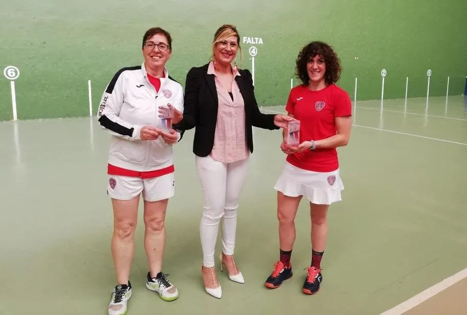 Foto 3 - Laura &Aacute;lvarez y Andrea &Aacute;rnaiz se adjudican el IV Open Femenino de Frontenis