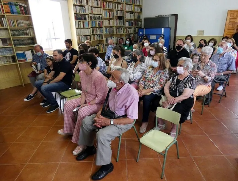 Inauguración del nuevo Aula de Cultura y biblioteca de Aldehuela de Bóveda