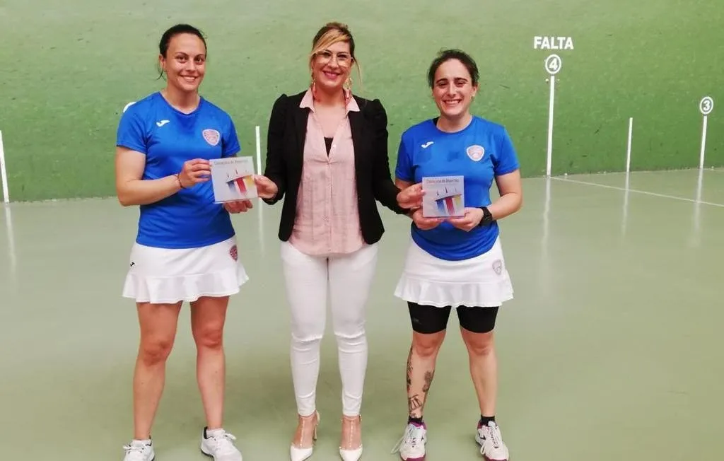 Foto 2 - Laura &Aacute;lvarez y Andrea &Aacute;rnaiz se adjudican el IV Open Femenino de Frontenis
