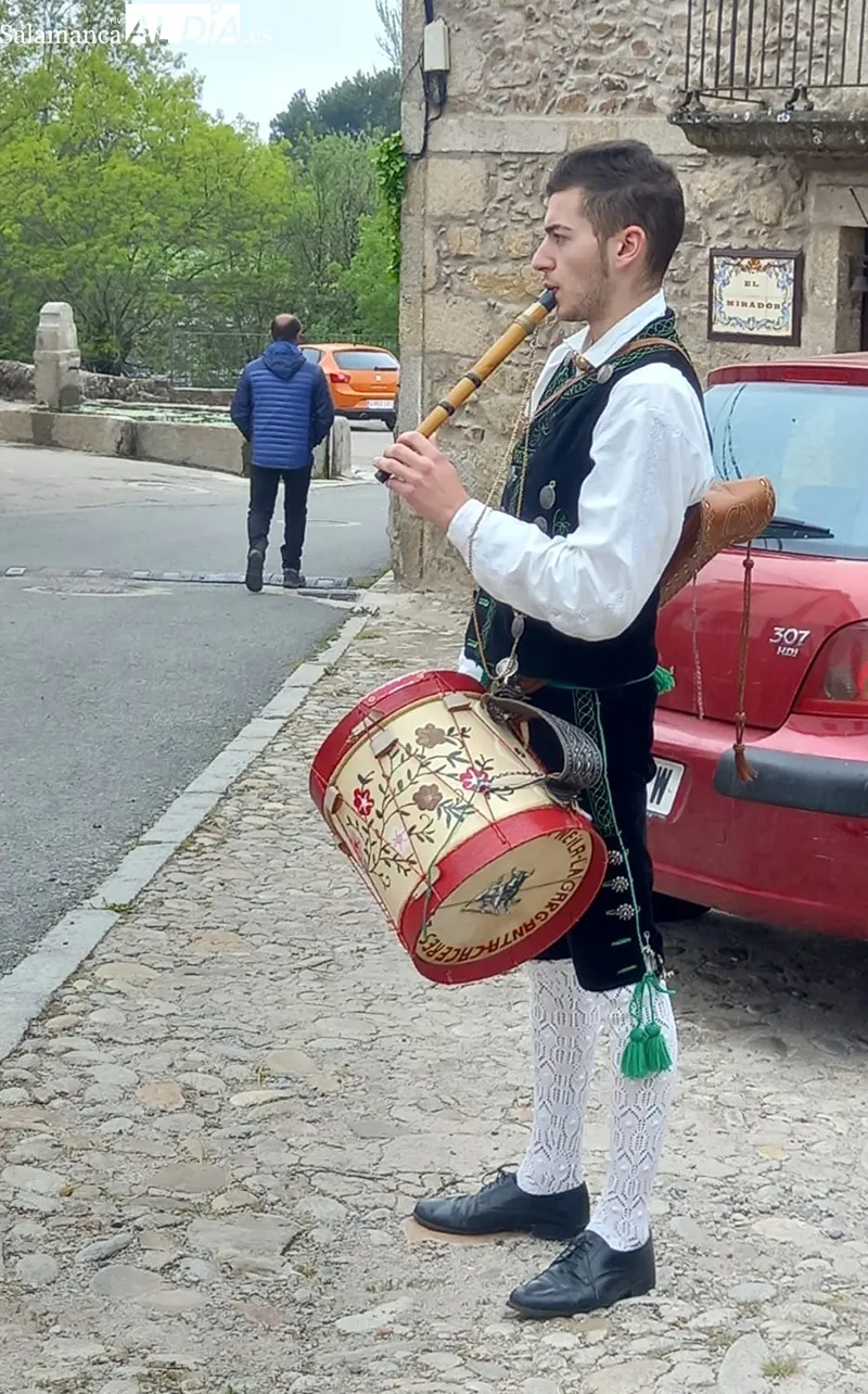Foto 2 - Nueva vida para festejar la &lsquo;Bendita Cruz de mayo&rsquo;