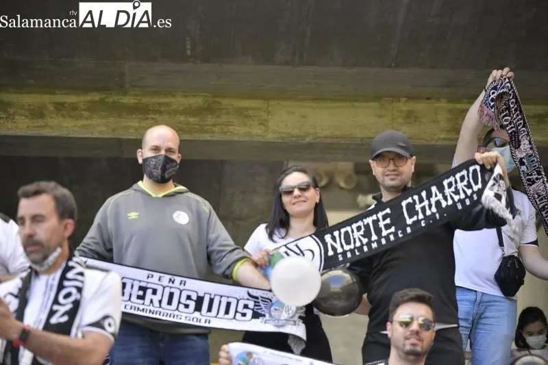 Galería de público en el Pontevedra - Salamanca UDS