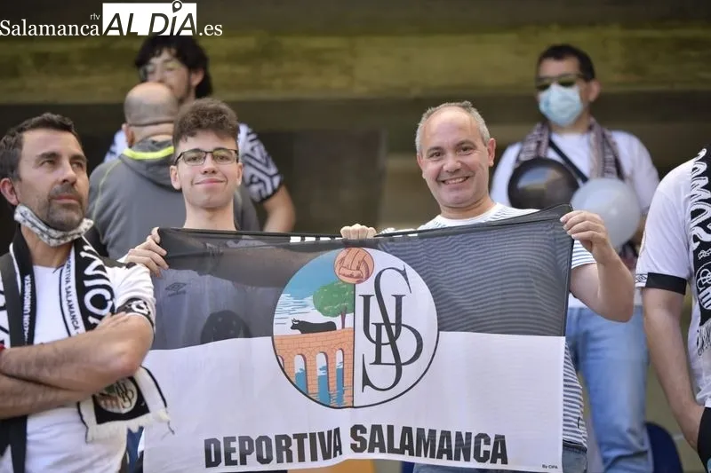 Galería de público en el Pontevedra - Salamanca UDS