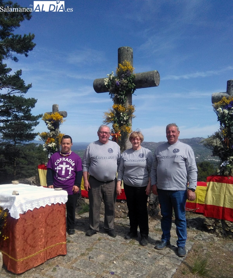 Foto 4 - La Cruz del Herrerito recibe de nuevo a sus vecinos de Candelario