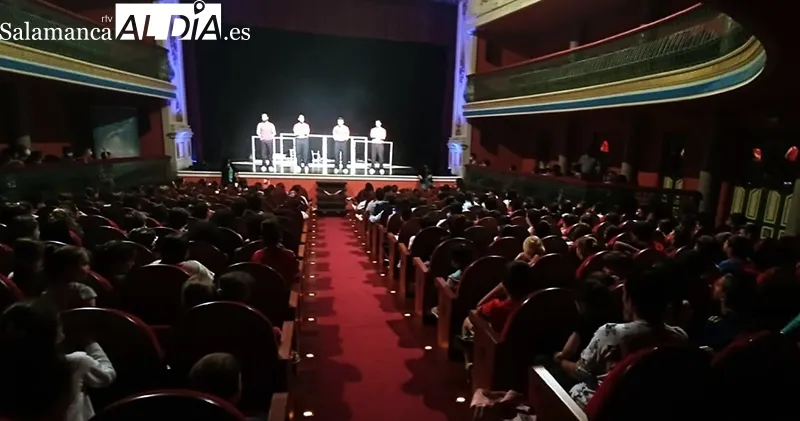 Foto 3 - Spasmo Teatro hace las delicias de los escolares de B&eacute;jar y Comarca