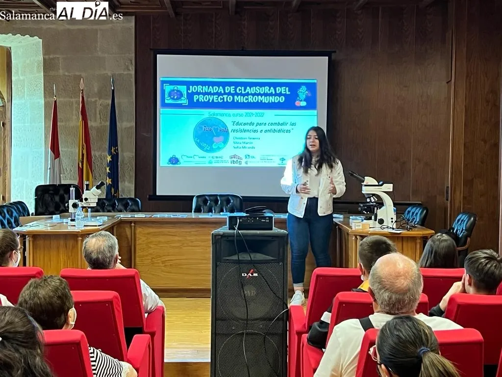 Foto 4 - Los albenses conocen m&aacute;s sobre los antibi&oacute;ticos y las bacterias resistentes