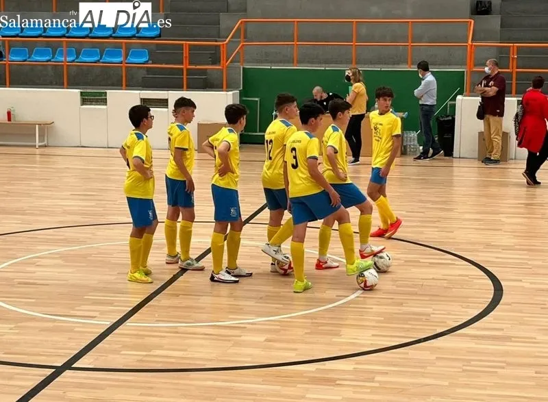El equipo Infantil de fútbol sala del CD Los Leones de Vitigudino juega este sábado en Zamora
