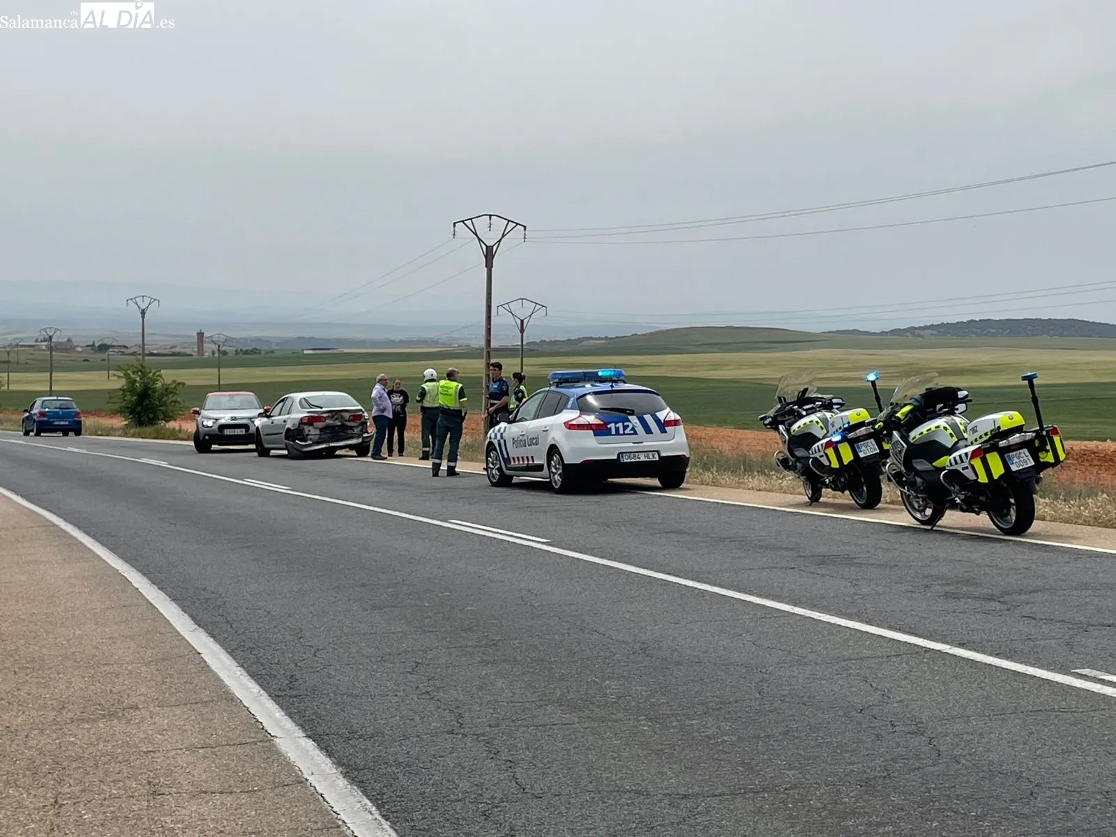 Foto 4 - Colisi&oacute;n de dos veh&iacute;culos en la carretera de Alba de Tormes