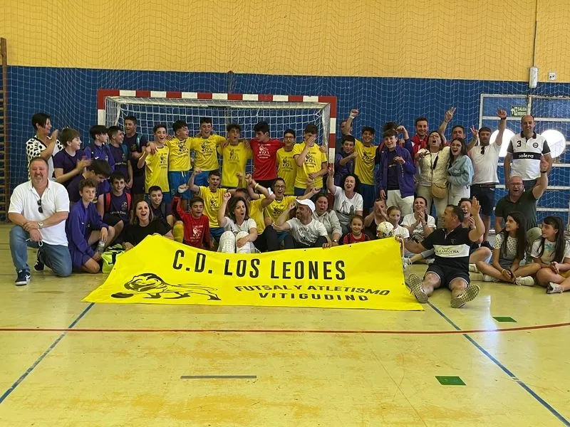 Imágenes de la final fdrente al colegio leonés de La Asunción 