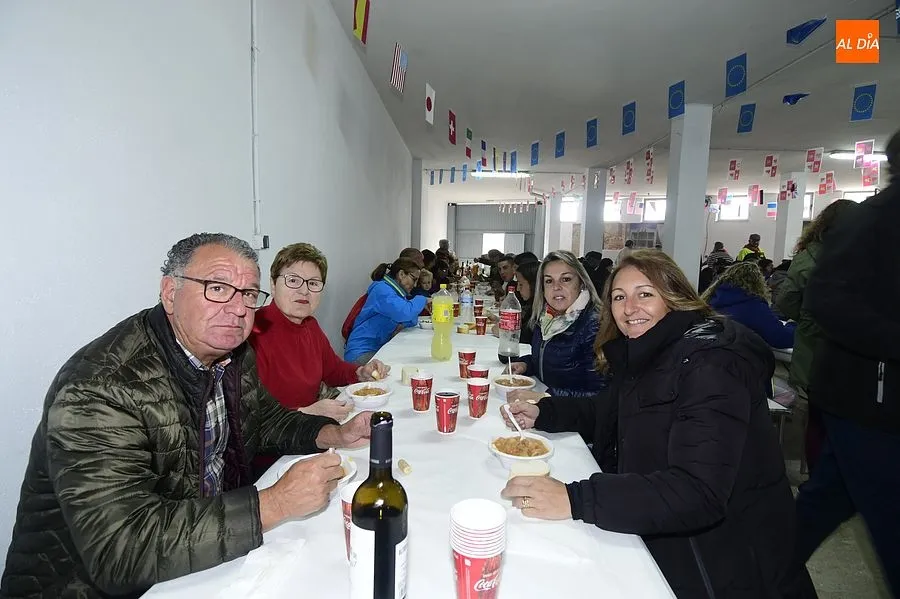 La caldereta volvió a juntar a familiares y vecinos de Saelices/ Rep. Gráfico: Adrián M.Pastor