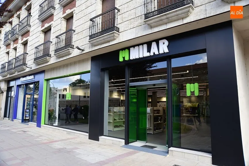 Foto 4 - Milar Hermon abre sus nuevas instalaciones dotadas con 300m2 de exposici&oacute;n
