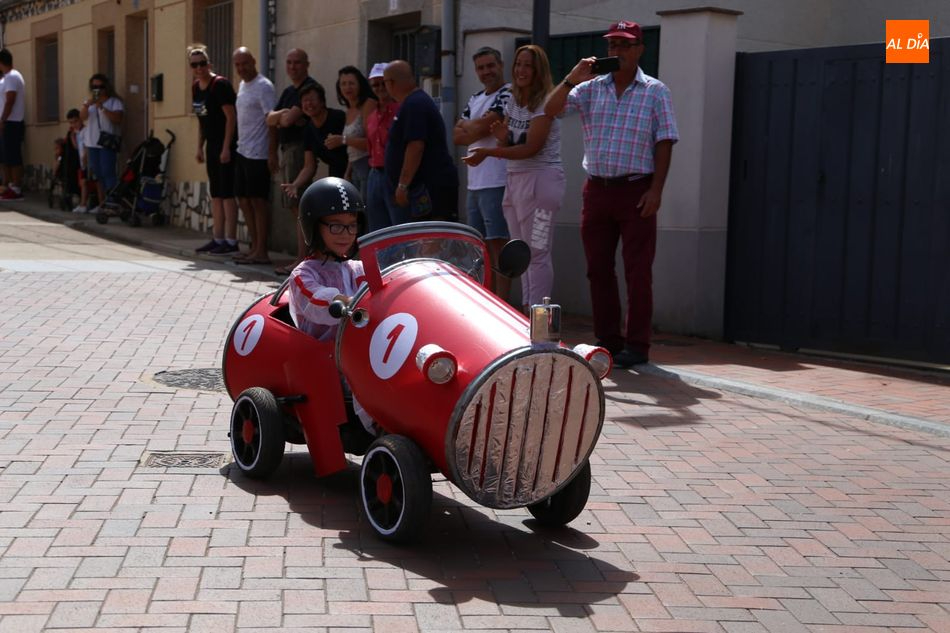 Una carrera de Autos Locos celebrada en Doñinos - Archivo