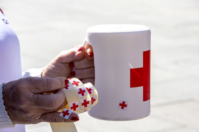 Foto 26 - Los voluntarios de Cruz Roja viven con intensidad el Día de la Banderita
