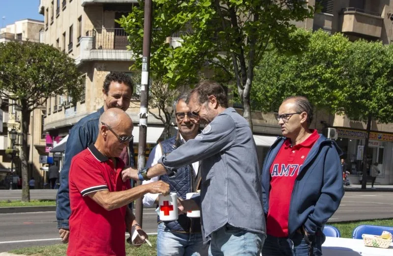 Foto 22 - Los voluntarios de Cruz Roja viven con intensidad el D&iacute;a de la Banderita