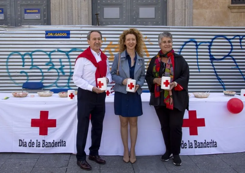 Foto 19 - Los voluntarios de Cruz Roja viven con intensidad el D&iacute;a de la Banderita