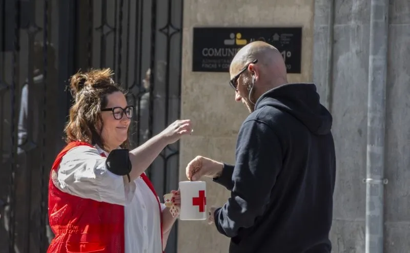 Foto 34 - Los voluntarios de Cruz Roja viven con intensidad el D&iacute;a de la Banderita