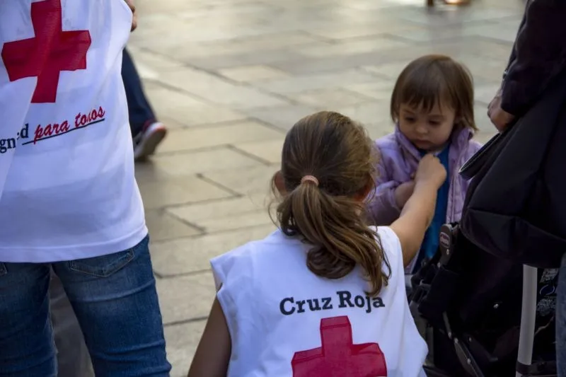 Foto 9 - Los voluntarios de Cruz Roja viven con intensidad el D&iacute;a de la Banderita