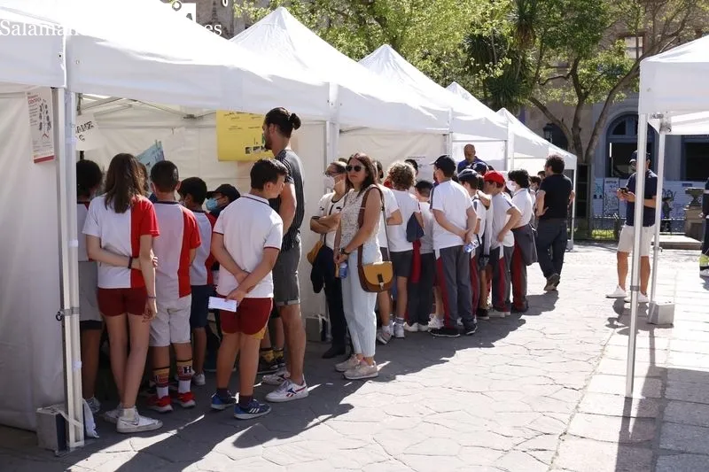 Feria de la Ciencia 'Primavera Científica' en la plaza de los Bandos. Fotos de David Sañudo