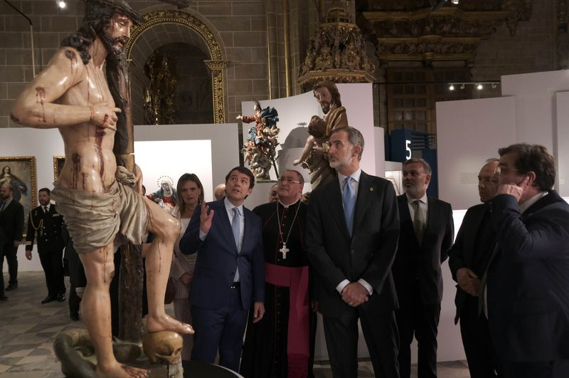 Felipe VI inaugura la exposici&oacute;n 'Transitus' de la Fundaci&oacute;n Las Edades del Hombre