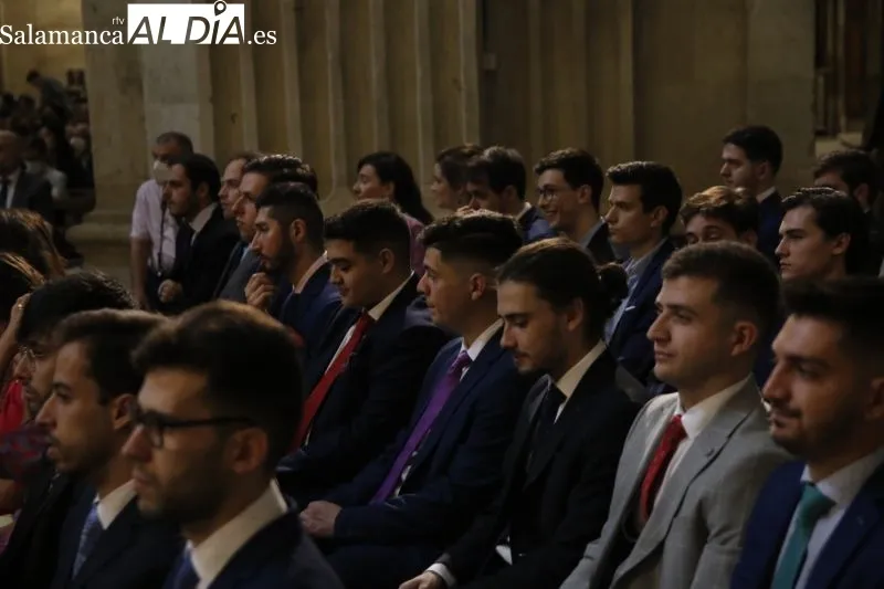 Alumnos de Ingeniería Informática y ADE Tecnológico se gradúan en la Universidad Pontificia de Salamanca - David Sañudo