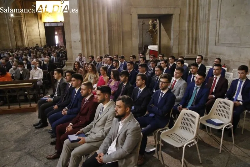 Alumnos de Ingeniería Informática y ADE Tecnológico se gradúan en la Universidad Pontificia de Salamanca - David Sañudo