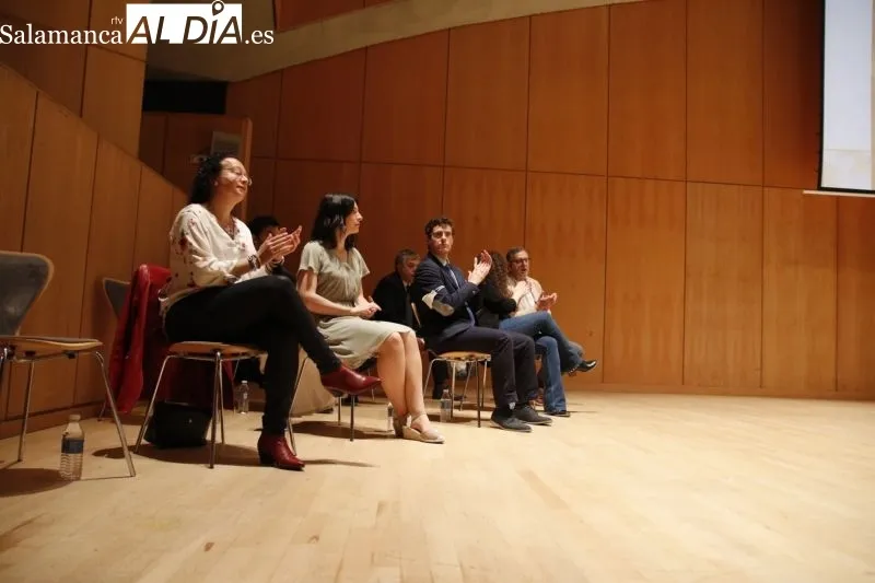 Foto 8 - Psicolog&iacute;a se viste de gala para celebrar la graduaci&oacute;n de su &uacute;ltima promoci&oacute;n