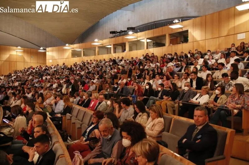 Foto 7 - Psicolog&iacute;a se viste de gala para celebrar la graduaci&oacute;n de su &uacute;ltima promoci&oacute;n