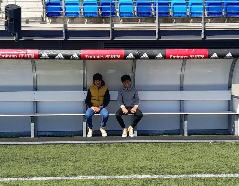 Nico y Jacobo, hijos de Nuno Afonso, exjugador de la UDS, felices por su fichaje por el Real Madrid