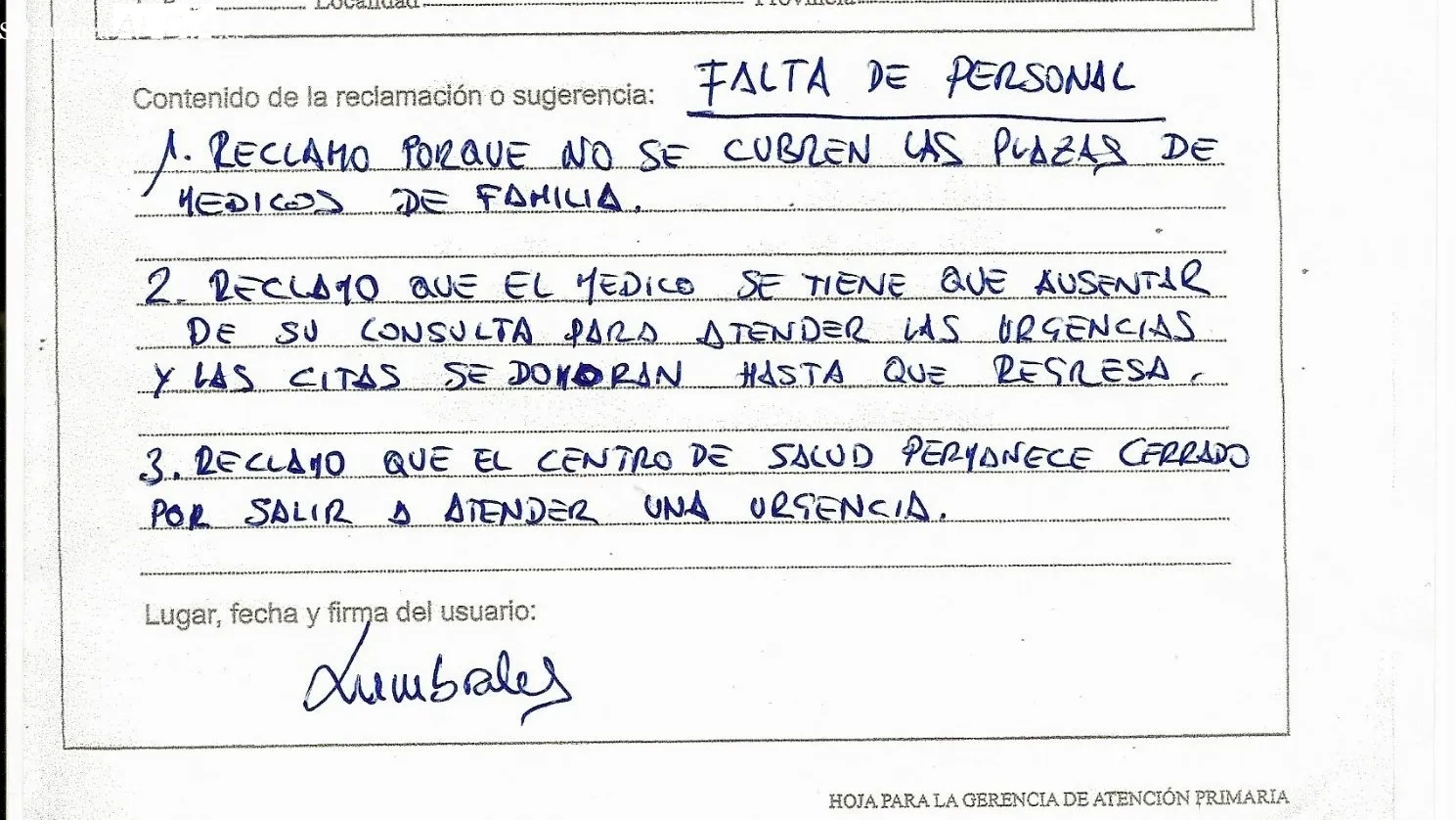 Los vecinos están presentando reclamaciones al Sacyl en el centro de salud de Lumbrales