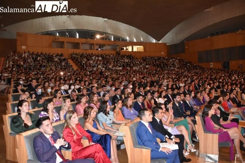 Graduación de la Facultad de Medicina de la USAL - Vanesa Martins