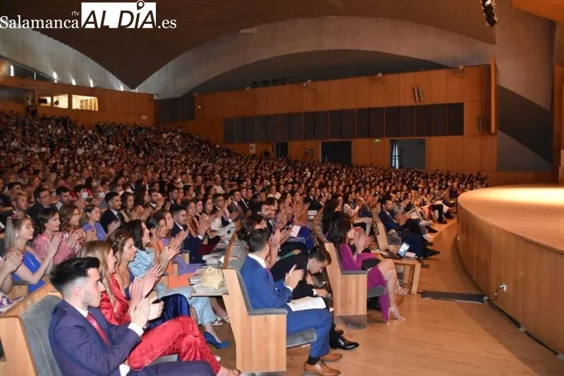 Graduación de la Facultad de Medicina de la USAL - Vanesa Martins