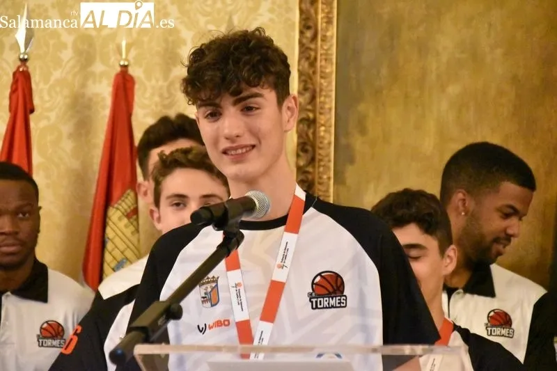 Recibimiento al CB Tormes en el Ayuntamiento de Salamanca