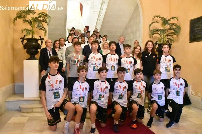 Recibimiento al CB Tormes en el Ayuntamiento de Salamanca