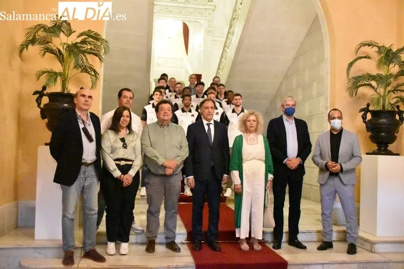 Recibimiento al CB Tormes en el Ayuntamiento de Salamanca