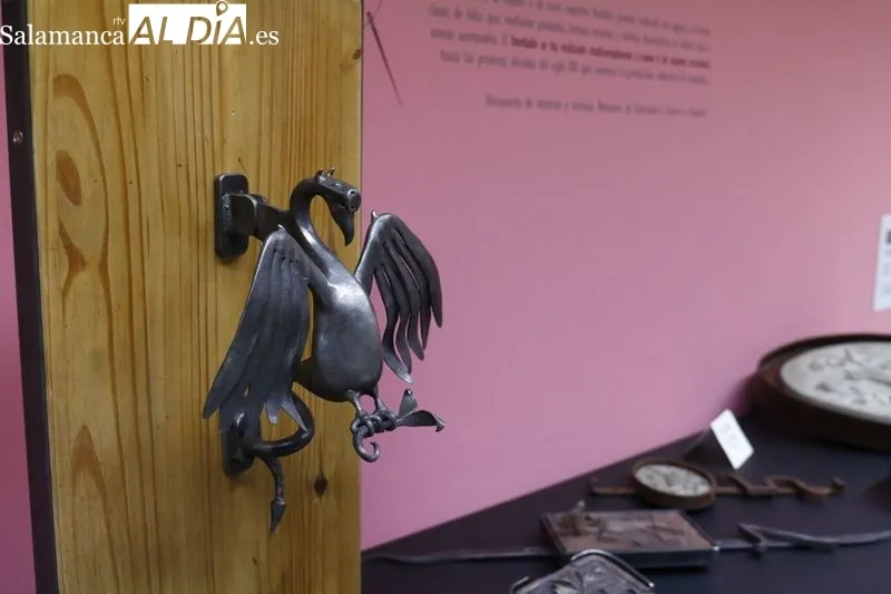 Exposición 'Cultura de moda. Artesanía del bordado serrano' en el Museo del Comercio. Foto de David Sañudo
