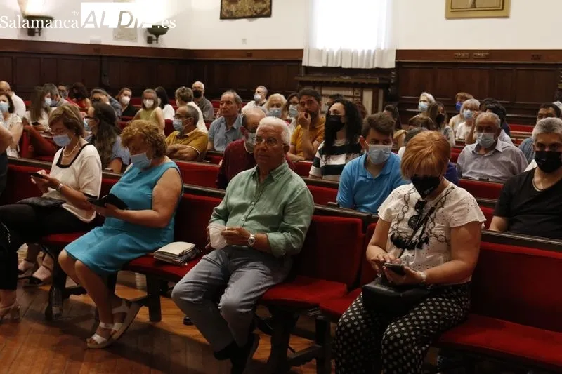 Clausura del Programa Univerusal en el Paraninfo de la USAL. Foto de David Sañudo