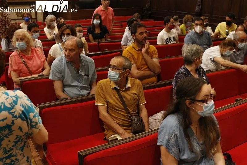 Clausura del Programa Univerusal en el Paraninfo de la USAL. Foto de David Sañudo