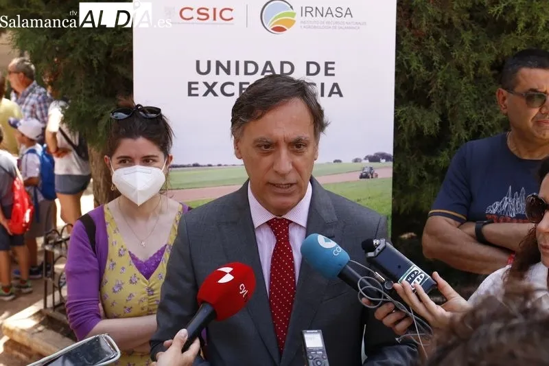 La Plaza de la Libertad acoge este jueves y el viernes la primera edición del ‘Mercado de Flores’