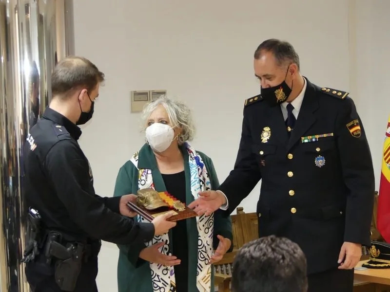 Acto de despedida de los 16 agentes de la Policía Nacional que han realizado sus prácticas en Salamanca