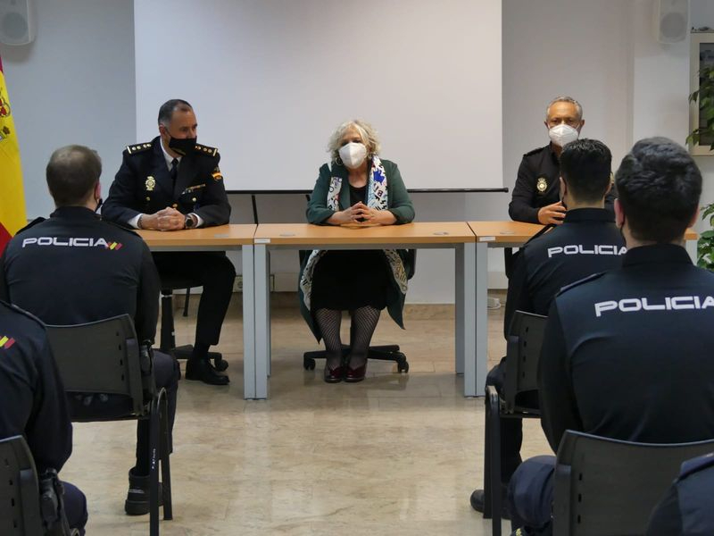 Acto de despedida de los 16 agentes de la Policía Nacional que han realizado sus prácticas en Salamanca