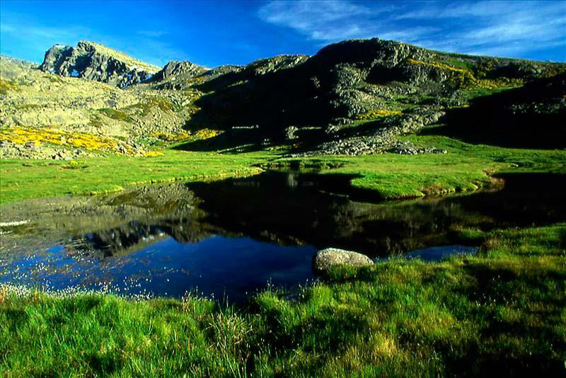 Foto 1 - La Sierra de Candelario protagonista del ‘Geolodía’ en la comarca