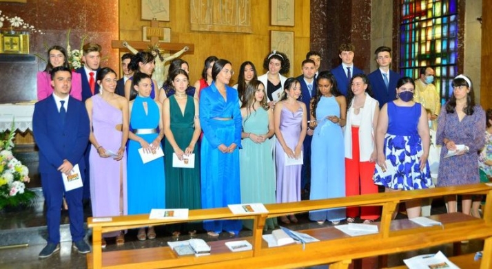 Emocionante graduación de los alumnos de Segundo de Bachillerato del Colegio San Juan Bosco