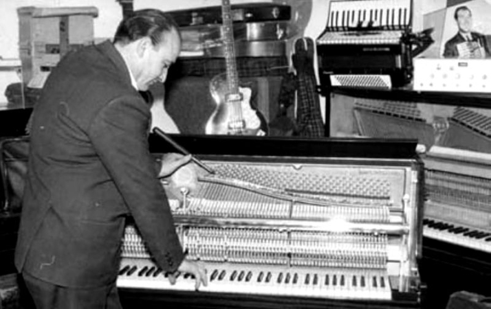 El origen de Musical Iglesias, una referencia para las bandas y artistas de Salamanca