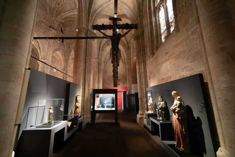 Más de 30 obras de arte sacro de Castilla y León forman parte de Las Edades del Hombre en Plasencia