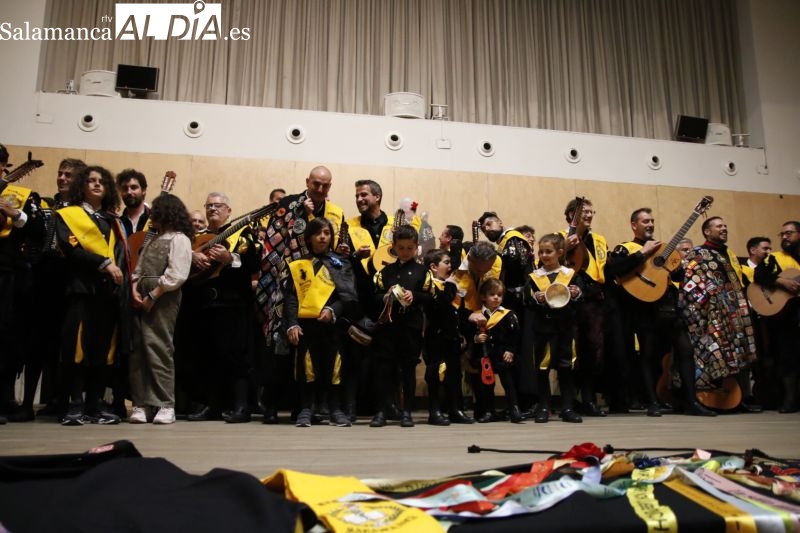 Foto 2 - Las alegres melodías de la Tuna de Medicina resuenan en su XXX Aniversario