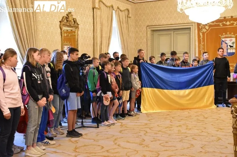  Recepción en el Ayuntamiento de Salamanca de los 87 niños del orfanato de Donetsk acogidos en el colegio La Inmaculada de Armenteros