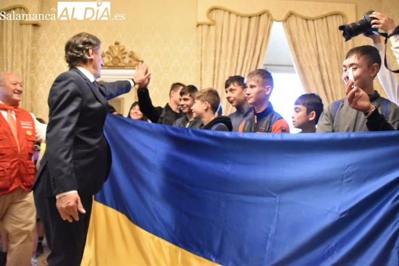  Recepción en el Ayuntamiento de Salamanca de los 87 niños del orfanato de Donetsk acogidos en el colegio La Inmaculada de Armenteros