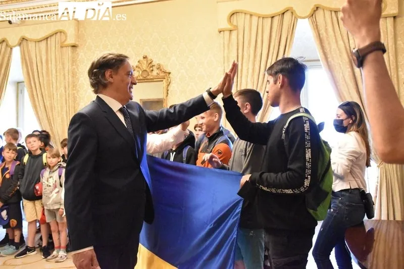  Recepción en el Ayuntamiento de Salamanca de los 87 niños del orfanato de Donetsk acogidos en el colegio La Inmaculada de Armenteros
