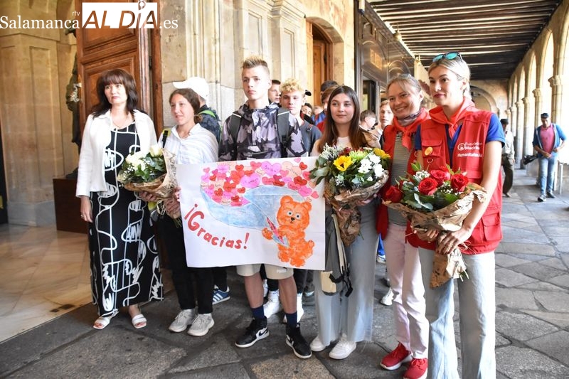  Recepción en el Ayuntamiento de Salamanca de los 87 niños del orfanato de Donetsk acogidos en el colegio La Inmaculada de Armenteros