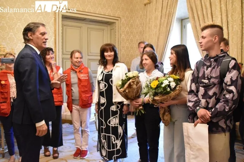  Recepción en el Ayuntamiento de Salamanca de los 87 niños del orfanato de Donetsk acogidos en el colegio La Inmaculada de Armenteros